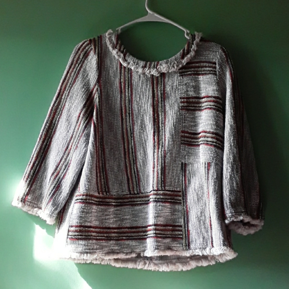 A long sleeve shirt